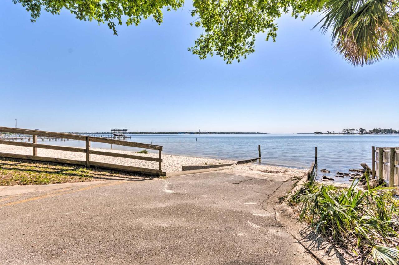Fort Walton Coastal Retreat With Yard Walk To Beach Fort Walton Beach Exterior foto